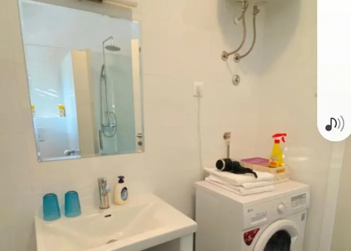 Апартаменти Glorija 7 *